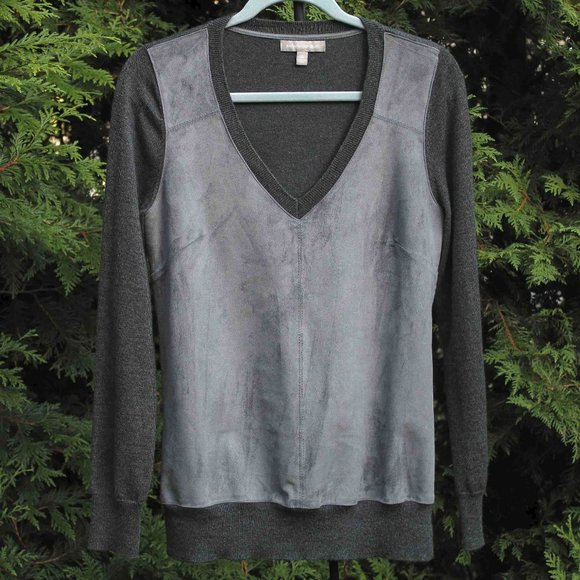 Banana Republic Wool Blend & Faux-Suede V-Neck Sweater - Picture 1 of 3